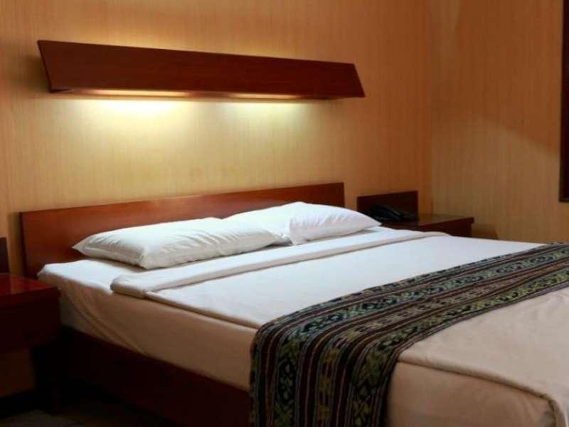 Paradiso Beach Inn Кута Екстер'єр фото