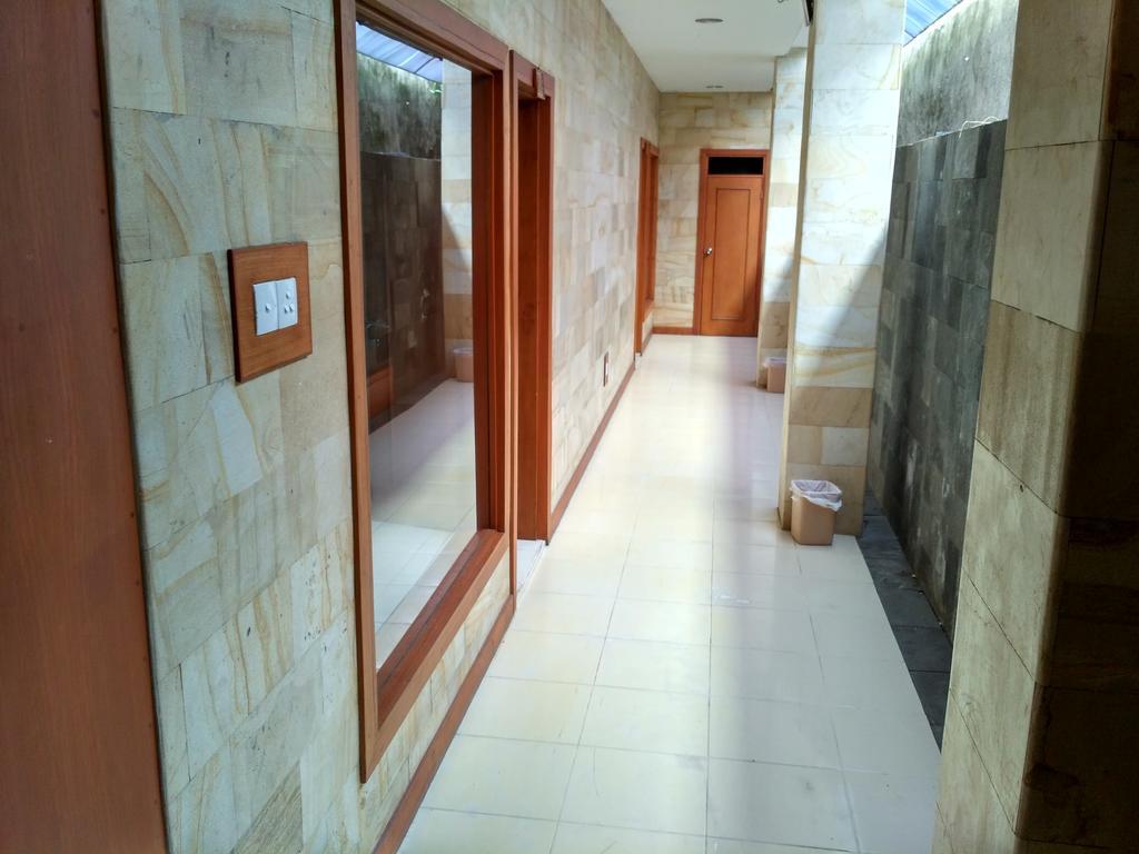 Paradiso Beach Inn Кута Екстер'єр фото