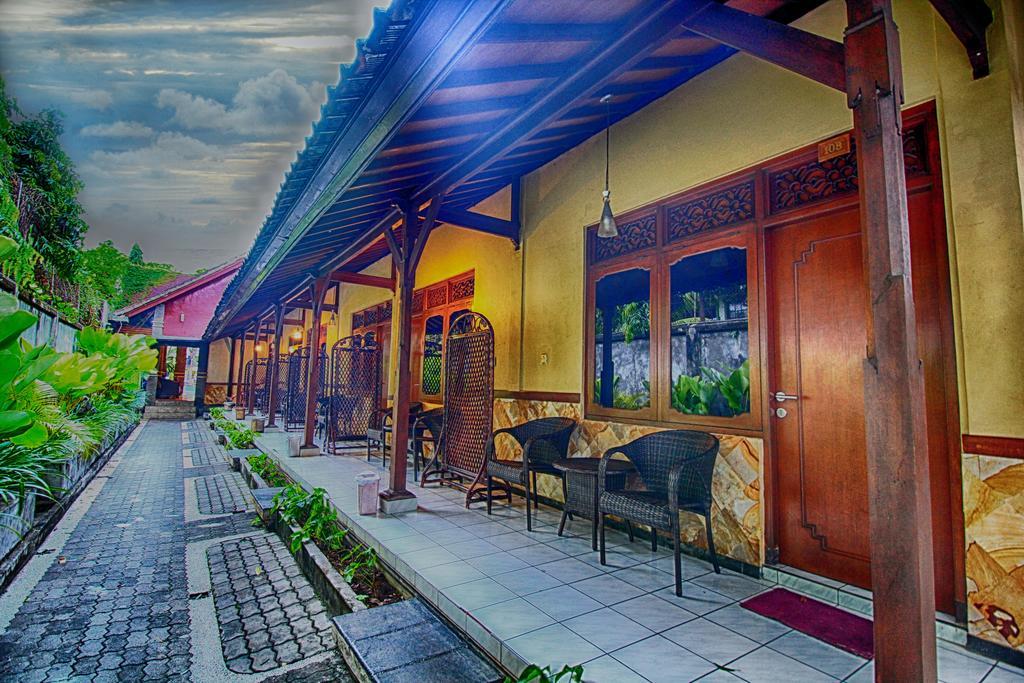 Paradiso Beach Inn Кута Екстер'єр фото